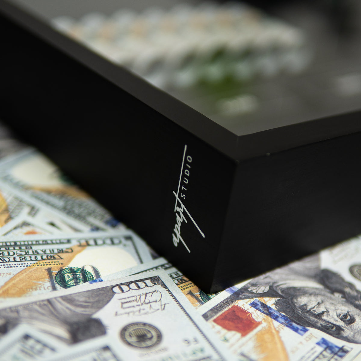 Millionaire Loading - USD