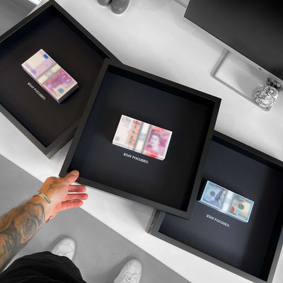 Blurred Stack - EUR - Apart studio