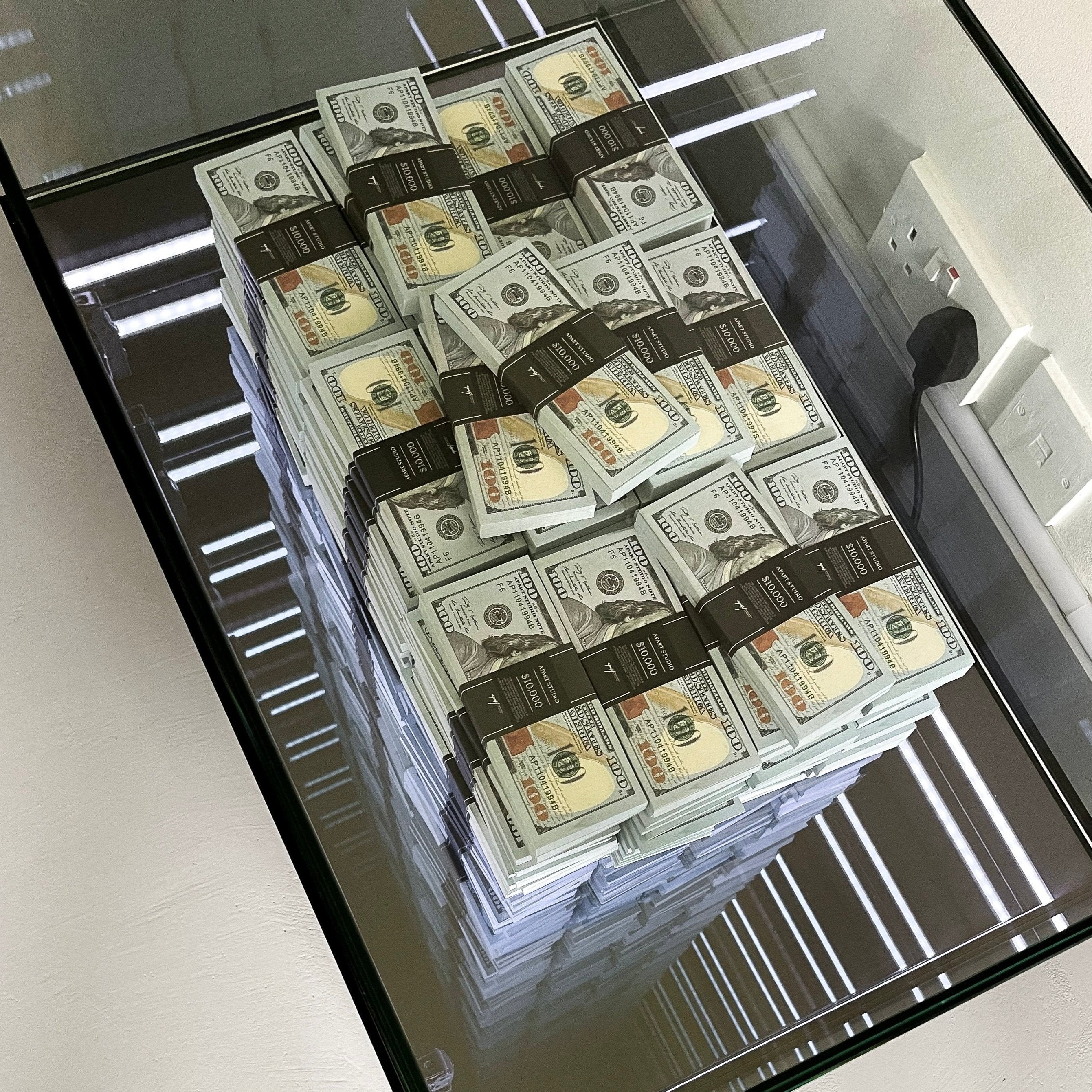 Infinite Money Table - 300 Tickets - Apart studio