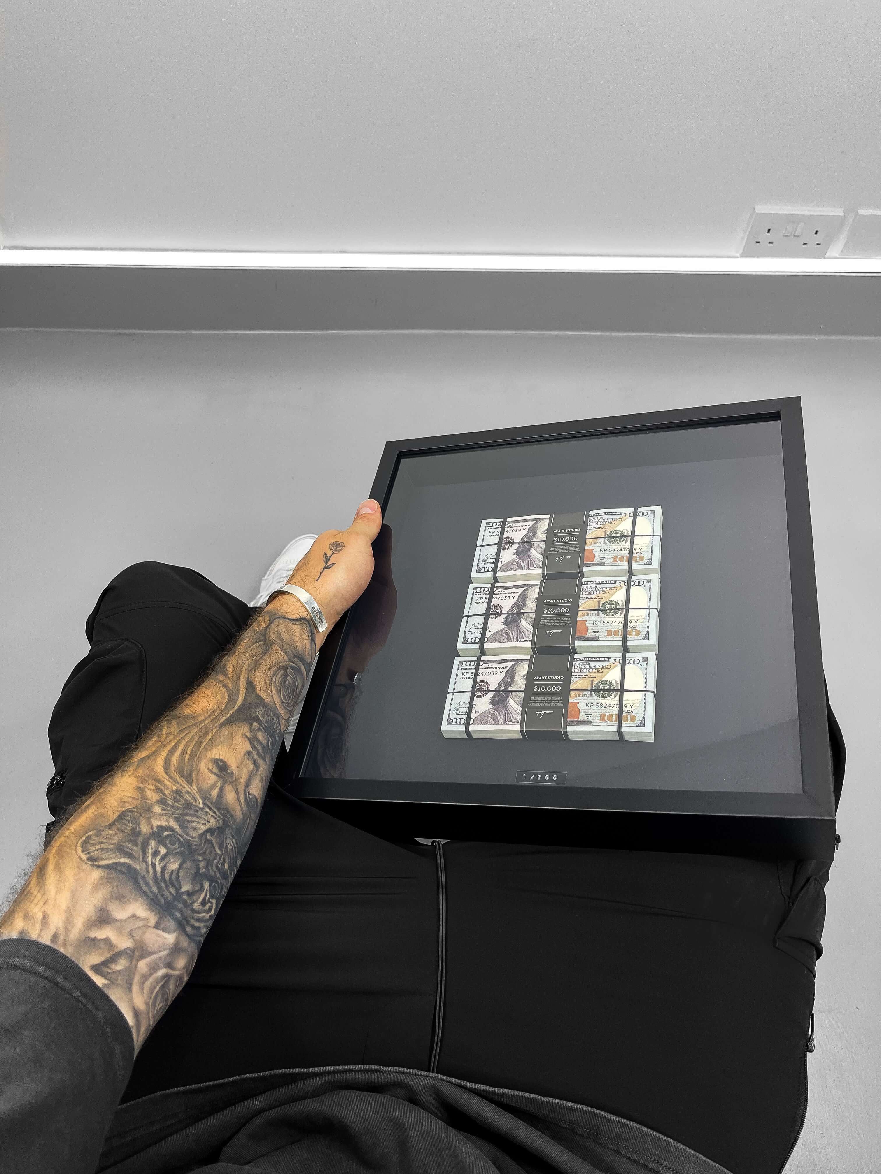 Triple Stacked Frame - USD - Apart Studio
