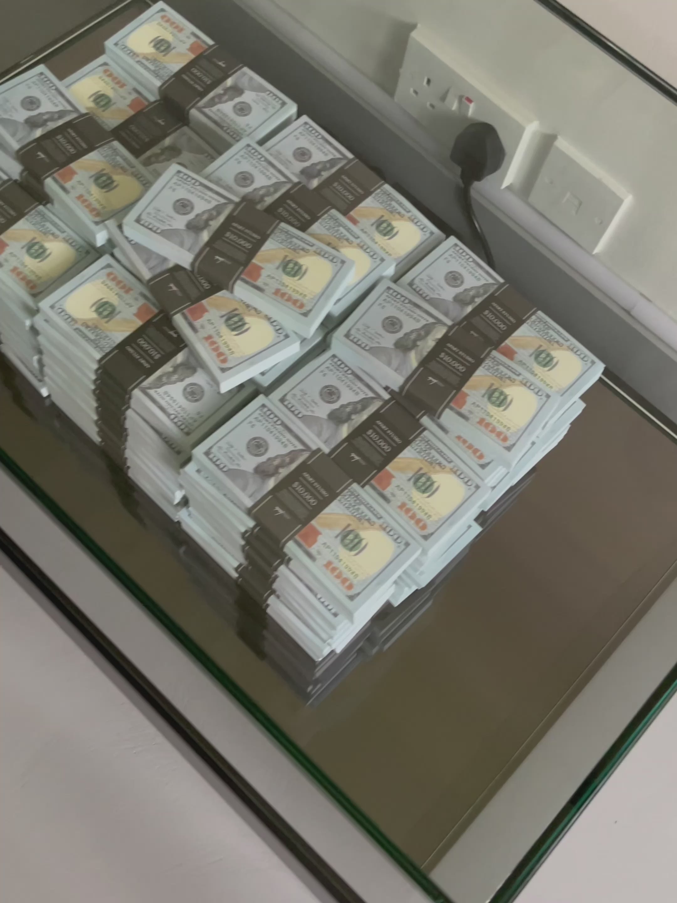 Infinite Money Table - USD